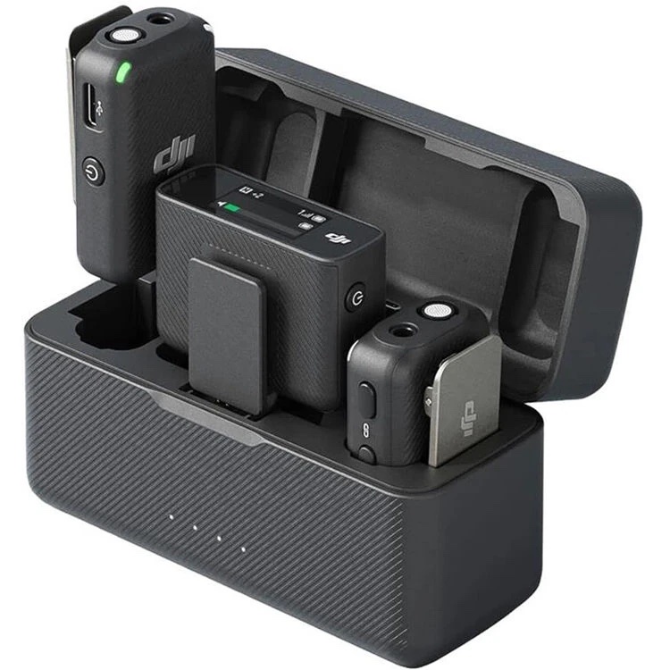 DJI Mic Dual-Transmitter Compact Digital Wireless Microphone System/Recorder for Camera & Smartphone (2.4 GHz)